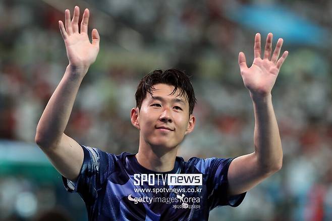 ▲ 사우디아라비아 포함 몇몇 팀들이 손흥민에게 관심을 나타내자 이적 기사가 불티나게 팔렸다. 레알 마드리드, 바르셀로나, 튀르키예의 갈라타사라이, 가장 최근엔 맨체스터 유나이티드까지. 하루가 멀다하고 손흥민 이적설이 쏟아진다.