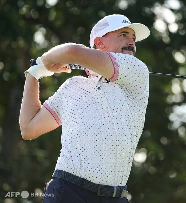 2025년 미국프로골프(PGA) 투어 첫 풀 필드 대회인 소니 오픈 인 하와이 대회에 출전한 폴 피터슨이 1라운드에서 경기하는 모습이다. 사진제공=ⓒAFPBBNews = News1