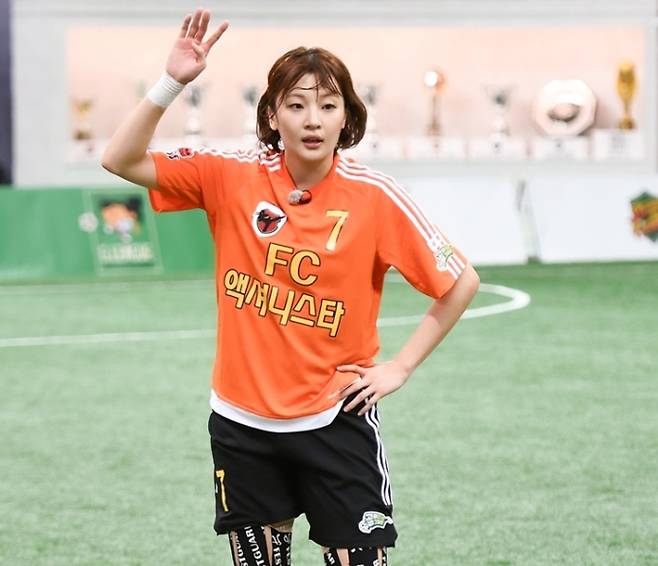 ‘골때리는 그녀들’(이하 ‘골때녀’)에서는 ‘골때녀리그’, 일명 ‘G리그’의 서막을 여는 개막전이 공개된다. SBS