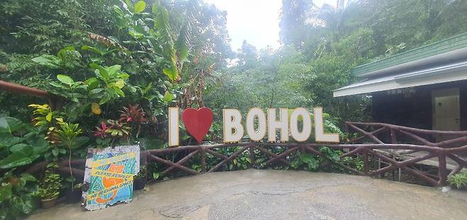 7fed8275b58b69fe51ee84e143817373d090123b05f2dc1951b08faacf5ccd82