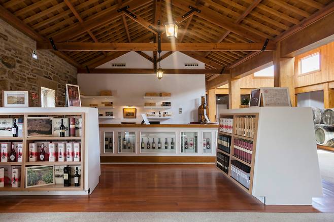 퀸타 도 로에다 와이너리 방문객 센터./WOW 제공