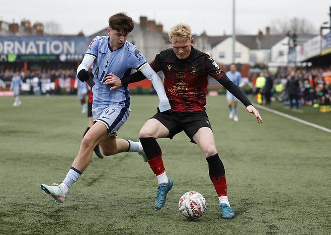 ▲ 마이키 무어는 올 시즌 에버턴전을 통해 공식 대회 10경기째 출전 기록을 세웠고 히샤를리송의 골에 도움을 기록했다. ⓒ연합뉴스/REUTERS/AFP