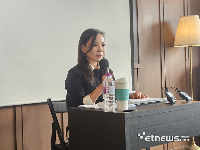 김윤희 민다 대표가 21일 서울시 중구 다동 광일빌딩에서 열린 기자간담회에서 발언을 하고 있다.