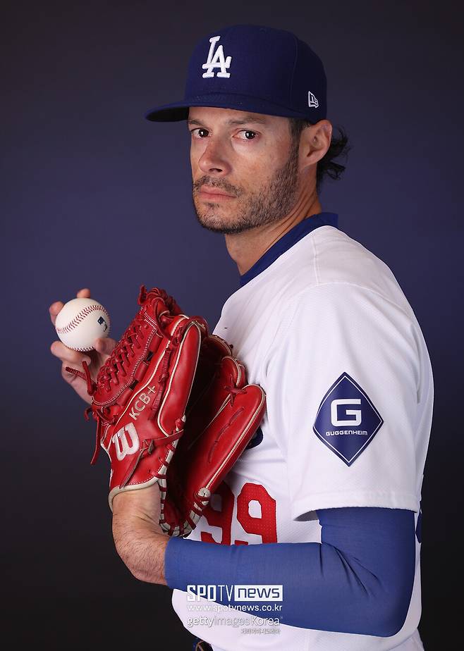 ▲ 자유계약선수로 풀린 LA다저스 투수 조 켈리는 오로지 다저스와 계약할 뜻을 밝혔다.