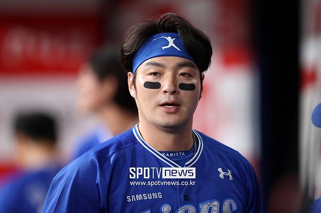 ▲삼성 박병호는 삼성 이적 후 76경기에서 타율 .245 20홈런 60타점을 기록하며 삼성이 플레이오프로 직행하는데 적잖은 공헌을 했다. 아무래도 FA 계약이 종료되면서 현실적인 연봉 계약이 이뤄질 수밖에 없었다. ⓒ곽혜미 기자