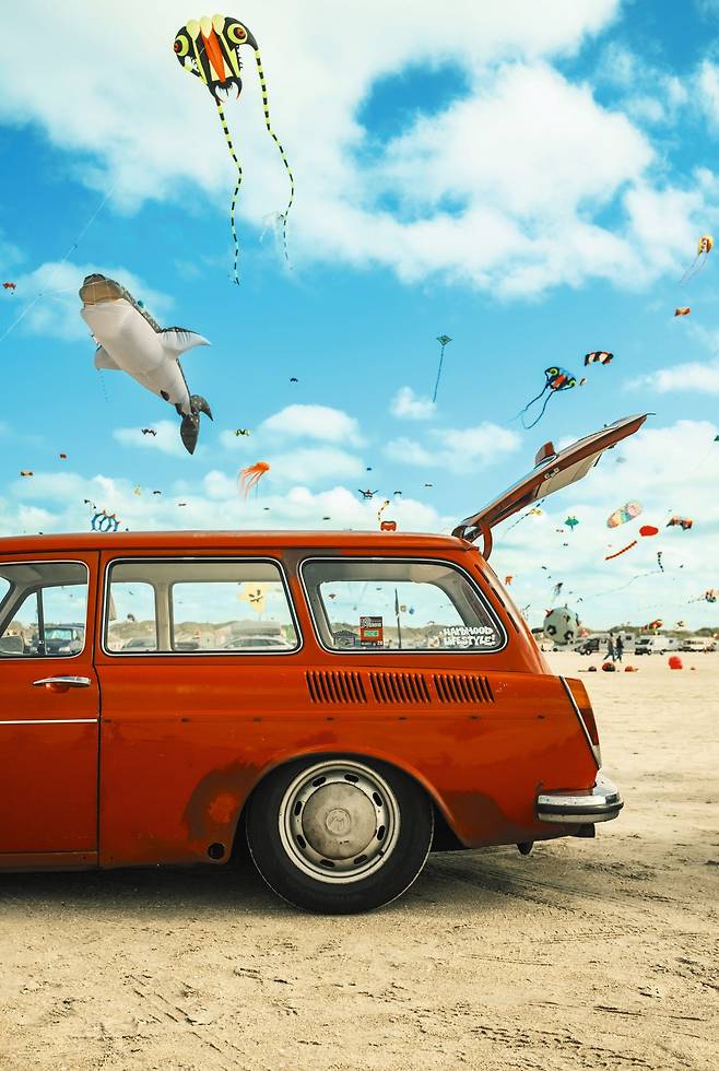 매년 9월의 첫째 주말, 덴마크 뢰뫼섬의 라콜크 해변에선 세계 연 애호가들이 모이는 북유럽 최대 행사 '뢰뫼 드래곤 축제'가 열린다. /웅진지식하우스