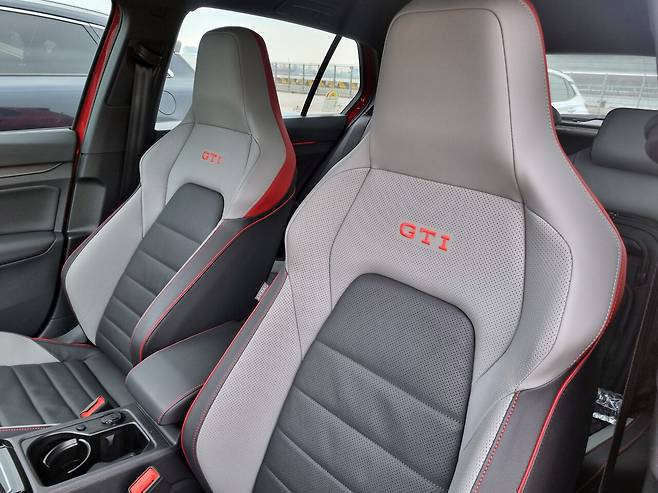 골프 고성능 버전인 `GTI`