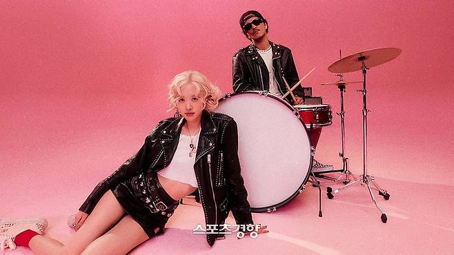 로제의 ‘아파트’ 뮤직비디오 장면. 더블랙레이블 제공