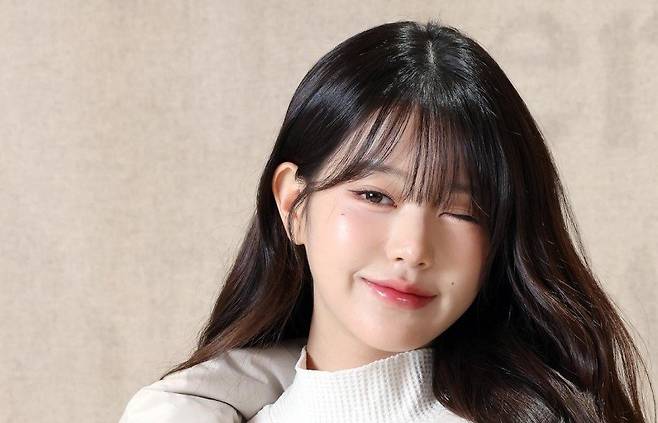 0003612367_001_20250130110709420.jpg “‘장원영 씨가 책을 언급한 게 고도의 마케팅이냐’는 질문도 꽤 받았어요."