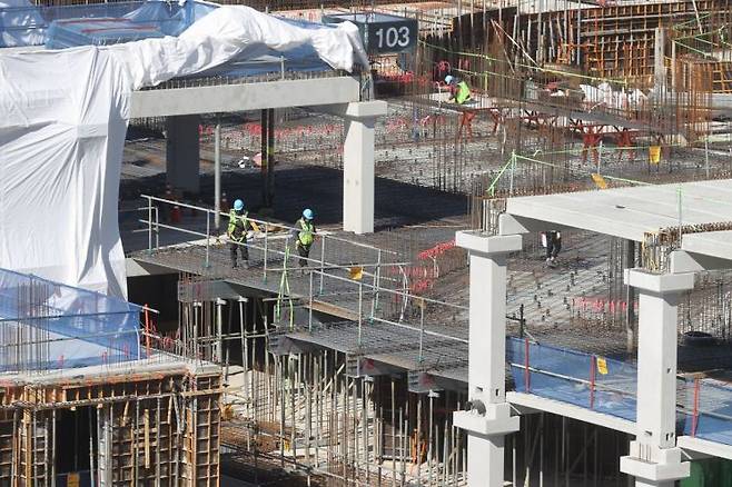 서울 시내의 한 건설 현장 모습. 연합뉴스