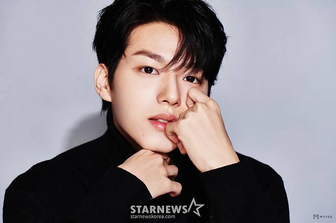 지니 TV 오리지널 드라마 '나미브'의 배우 이진우가 7일 진행된 인터뷰를 위해 포즈를 취하고 있다. /사진제공=마루기획 2025.02.07 /사진=이동훈 photoguy@