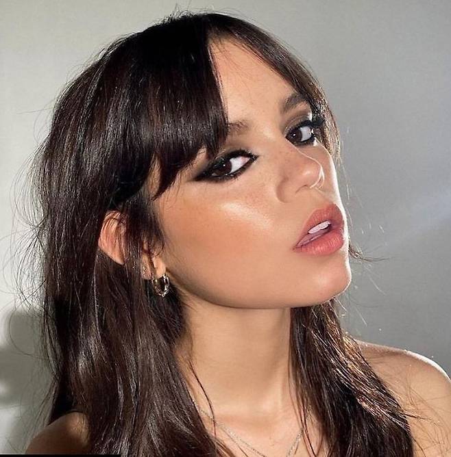 다크 사이렌 화장을 한 배우 제나 오르테가/제나 오르테가 인스타그램