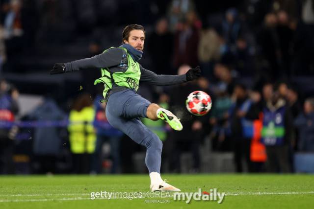 맨체스터 시티 잭 그릴리시는 경기에 뛰는 시간보다 훈련하는 시간이 더 많아졌다./게티이미지코리아