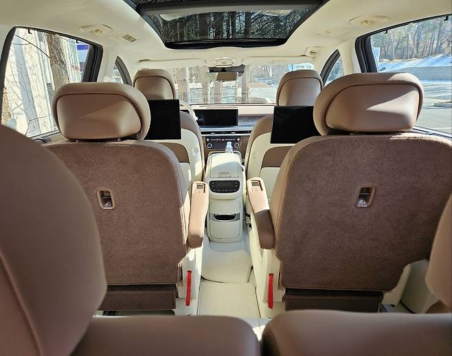 아이오닉 9 실내. 서재근 기자