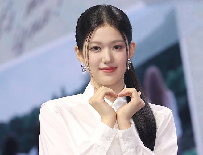 이즈나 윤지윤. 사진 | 연합뉴스