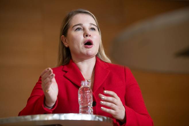 24일 서울 용산구 주한독일문화원에서 우크라이나의 외교안보 연구기관 ‘뉴 유럽 센터(New Europe Center)’의 소장 알료냐 케트만츄크가 본지와 인터뷰를 하고 있다. / 장련성 기자