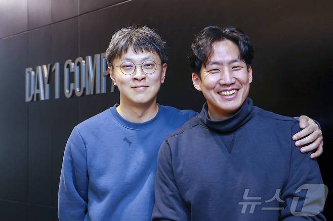 박지웅 데이원컴퍼니 의장(왼쪽)과 이강민 대표가 20일 서울 강남구 데이원컴퍼니에서 뉴스1과 인터뷰를 하고 있다. 2025.2.20/뉴스1 ⓒ News1 민경석 기자