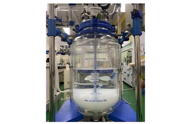 지질연 연구팀이 개발한 ‘고효율 리튬 추출 기술’로 회수한 리튬 침전물. 지질연 제공