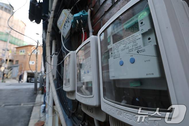 서울 중구의 한 다세대주택 전기 계량기 모습./뉴스1 ⓒ News1 박세연 기자