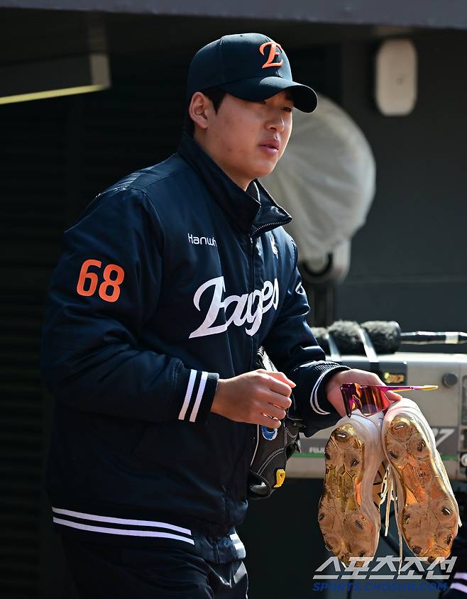 11일 인천 SSG랜더스필드에서 열린 SSG 랜더스와 한화 이글스의 시범경기. 한화 조동욱이 훈련을 준비하고 있다. 인천=박재만 기자 pjm@sportschosun.com/2025.03.11/