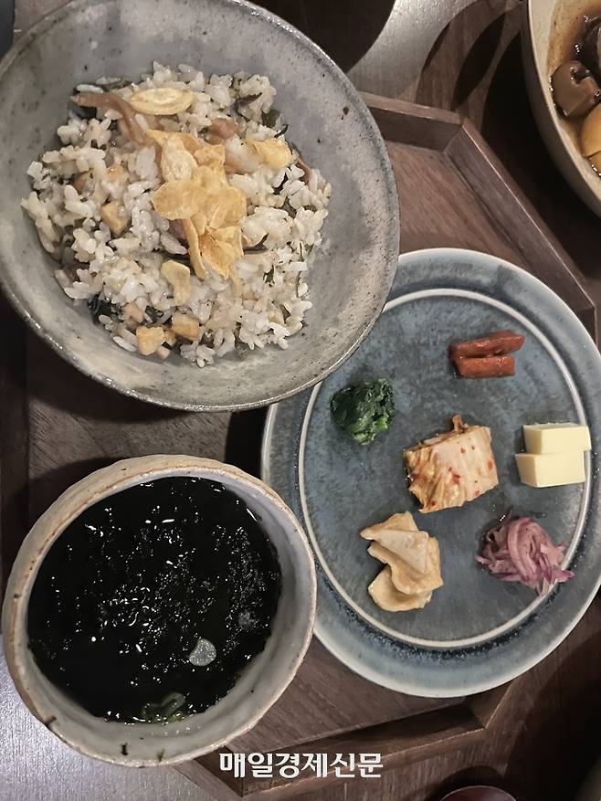 밥, 국 그리고 반찬상