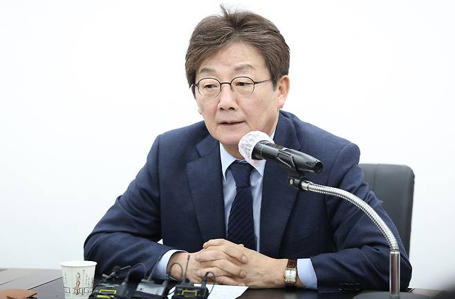 국민의힘 유승민 전 의원이 18일 대구 수성구 범어동 국민의힘 대구시당에서 기자 간담회를 갖고 있다. 대구=연합뉴스