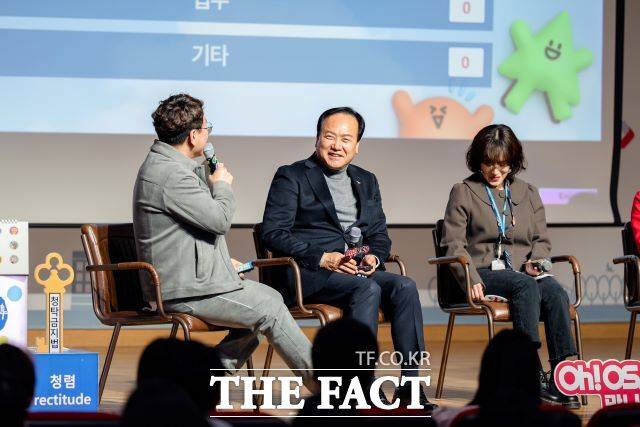 청렴 토크콘서트’에 참석한 이권재 오산시장./오산시