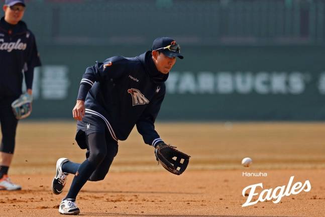 심우준이 유격수 훈련에 나서고 있다. /사진=한화 이글스 제공