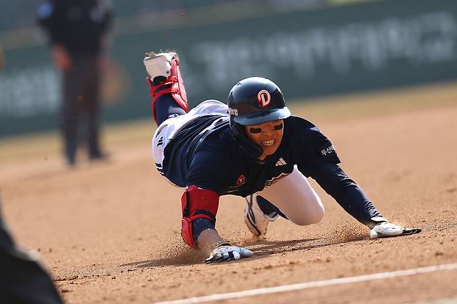 ▲ 김민석은 22일 인천 SSG전에서 3루타 포함 2안타 1볼넷 2타점의 맹활약으로 새 리드오프 출현 가능성을 알렸다 ⓒ두산베어스