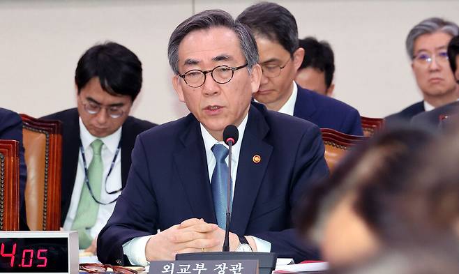 조태열 외교부 장관이 24일 서울 여의도 국회에서 미국 에너지부가 한국을 민감국가로 지정한 문제와 관련 현안질의 등을 위해 열린 외교통일위원회 전체회의에서 발언하고 있다. 김경호 선임기자 jijae@hani.co.kr