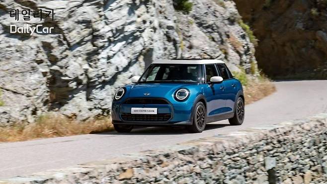 뉴 MINI(미니) 쿠퍼 C 5-도어