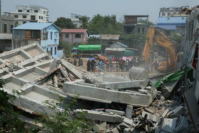 규모 7.7의 강진이 강타한 미얀마의 모습. /AP연합뉴스
