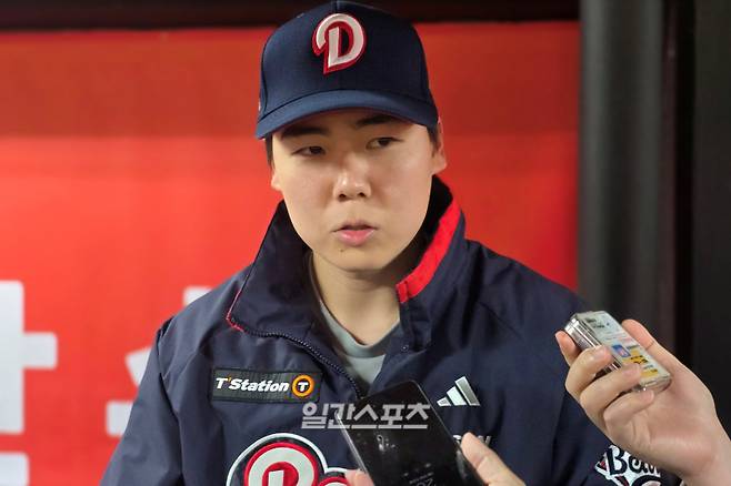 3월 26일 수원 KT전 이후 만난 두산 최승용. 수원=윤승재 기자