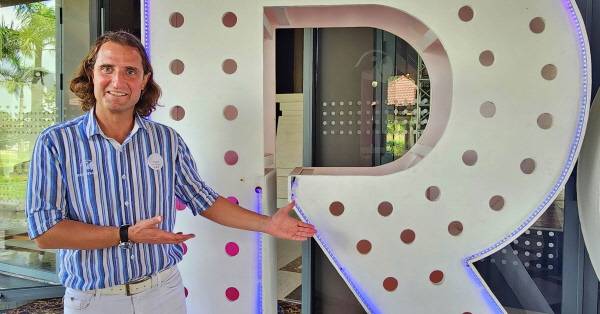 로빈슨 클럽 남호이안 오칸 틴 총지배인