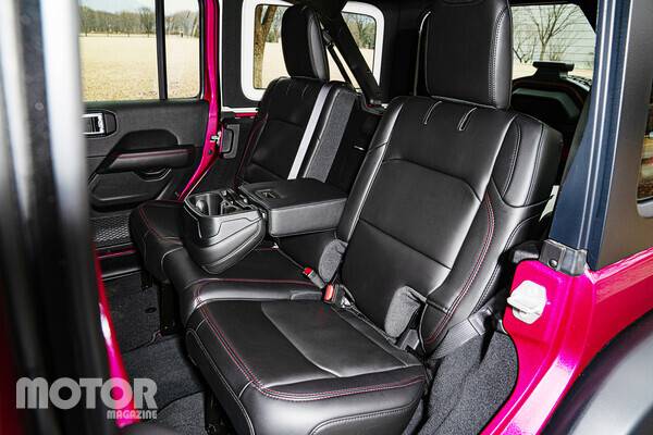 지프 뉴 랭글러 투스카데로 리미티드 에디션 사진 모터매거진 최재혁 기자