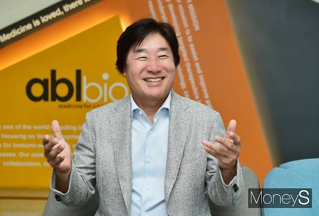 에이비엘바이오와 알테오젠이 올 들어 대규모 기술이전 계약을 따냈다. 사진은 이상훈 에이비엘바이오 대표. /사진=임한별 기자