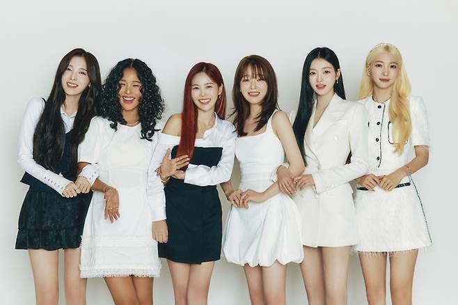 그룹 오마이걸이 신곡 '오 마이'를 오늘(9일) 저녁 6시 발매한다. RBW, WM엔터테인먼트 제공