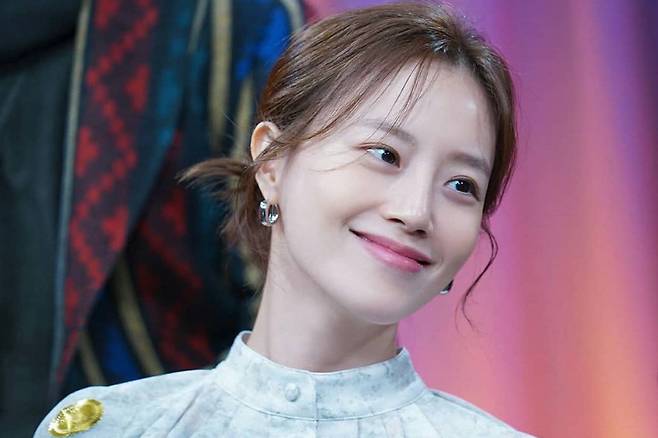 문채원