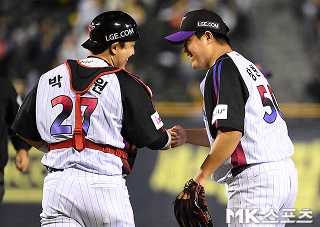 장현식은 11일 잠실 두산전에서 LG 이적 후 첫 세이브를 올렸다. 사진(잠실 서울)=천정환 기자