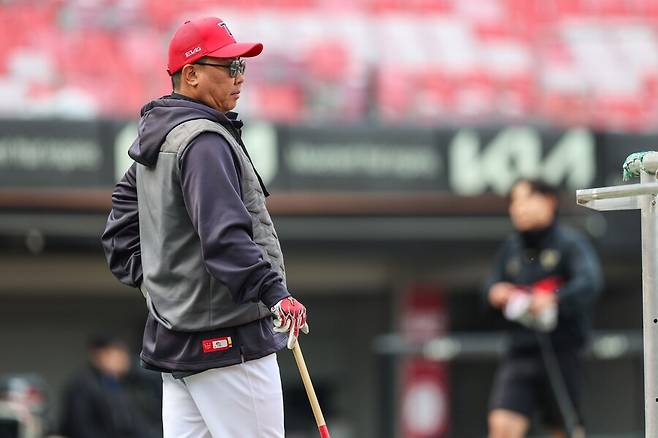 ▲ 팀 분위기 반전의 숙제를 안고 있는 이범호 KIA 감독 ⓒKIA타이거즈