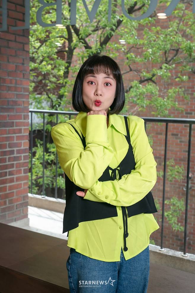 박나래가 26일 진행된 LG U+모바일 예능 '내편하자' 기자간담회를 위해 포즈를 취하고 있다. /사진제공=LGU+ 2024.04.26 /사진=이동훈