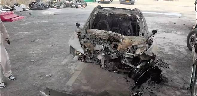 지난달 29일 ‘스마트 주행 모드’를 켠 채 운행하던 중 사고가 난 샤오미의 전기차 ‘SU7’. 사진 출처 웨이보