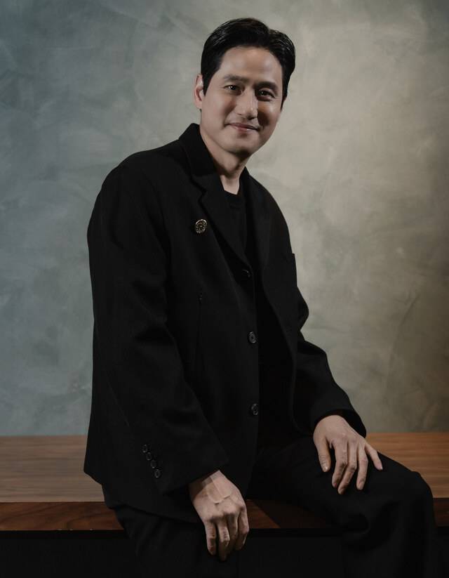 배우 박해준은 ‘폭싹 속았수다’의 양관식과 ‘야당’의 오상재를 같은 시기에 연기했다. 상반된 캐릭터였지만 둘을 병행하는 건 큰 문제가 없었다. 잠시 슬럼프를 겪기도 했지만, 작품이 좋은 반응을 얻으면서 그는 새로운 힘을 얻고 연기의 재미를 되찾았다. 플러스엠엔터테인먼트 제공