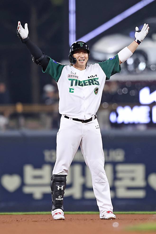 끝내기 안타를 치고 기뻐하는 나성범. KIA 타이거즈 제공