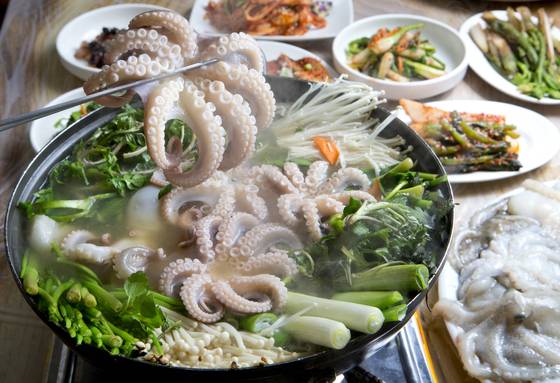 쭈꾸미 샤브샤브. 중앙포토