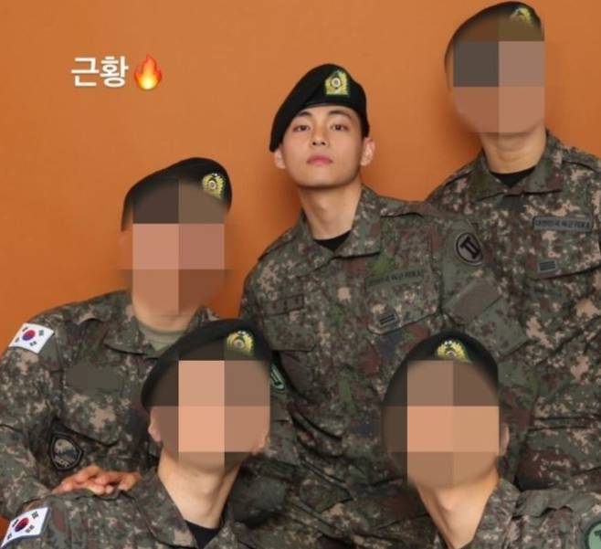 군 복무 중인 방탄소년단 뷔에 대한 미담이 쏟아지고 있다. 뷔 인스타그램 캡처