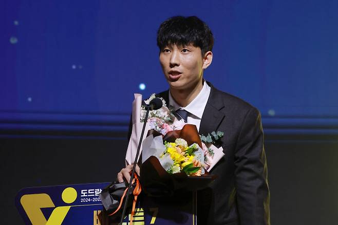 프로배구 V리그 남자부 베스트7 세터 부문에 뽑힌 KB손해보험 황택의. 사진=연합뉴스