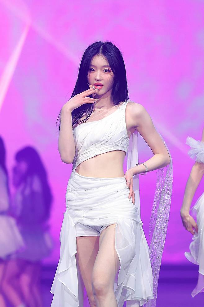 오마이걸 유아. 사진 | WM엔터테인먼트