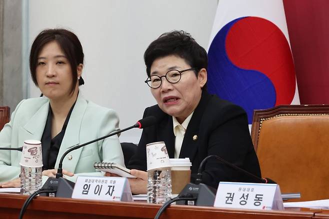 임이자 국민의힘 비상대책위원이 21일 서울 여의도 국회에서 열린 비상대책위원회의에서 발언하고 있다. 사진=박범준 기자