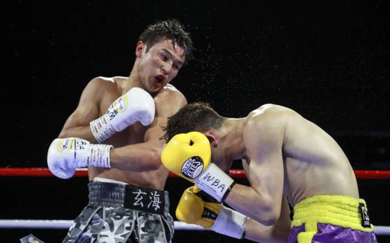 타이틀 방어에 성공한 최시로. 사진 FW1 프로모션